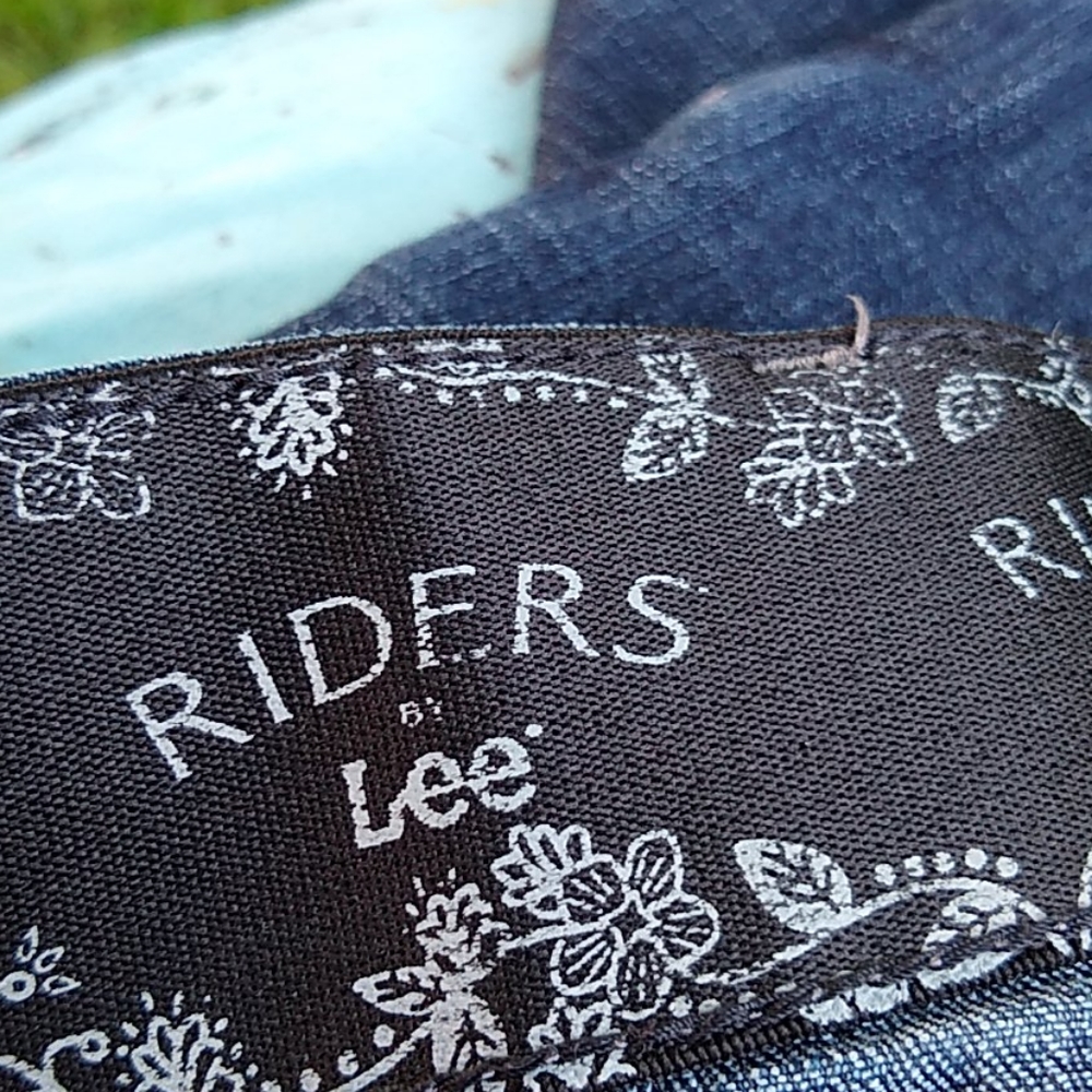 Lee Riders - Picture 7 of 7